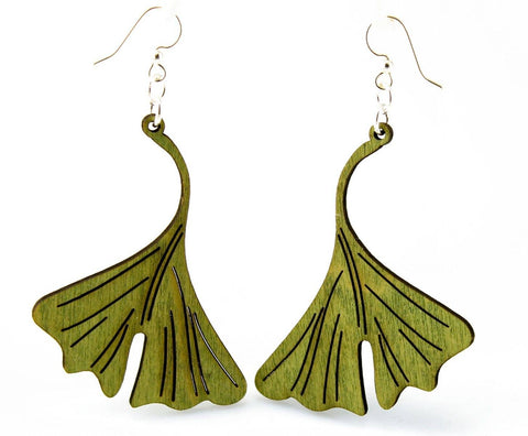 Ginkgo Leaf Earrings: Apple Green