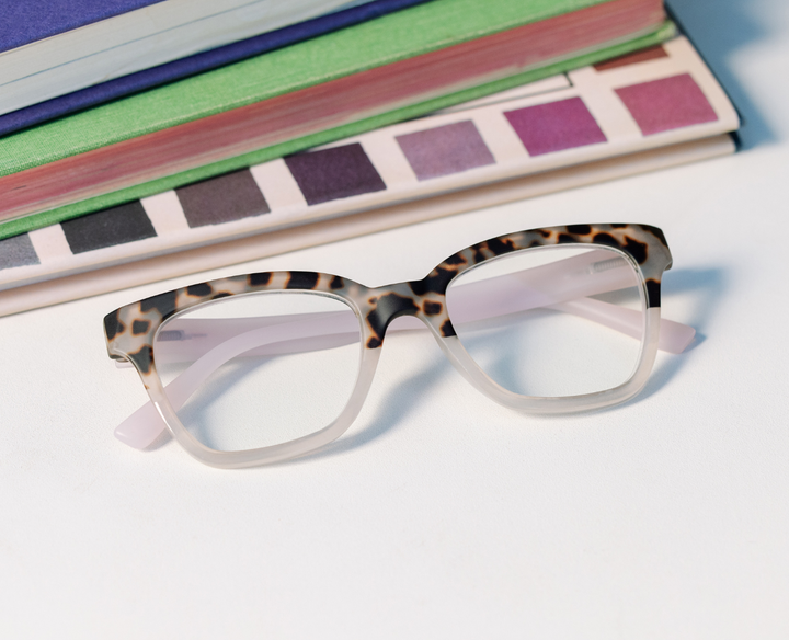 Zoey (Blue Light): Chai Tortoise/Pink / Reading / 1.00