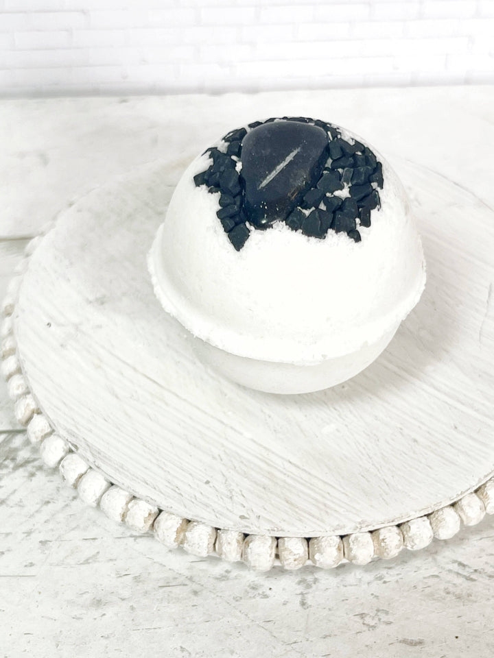 Obsidian &amp; Black Lava Salt Bath Bomb: Medium