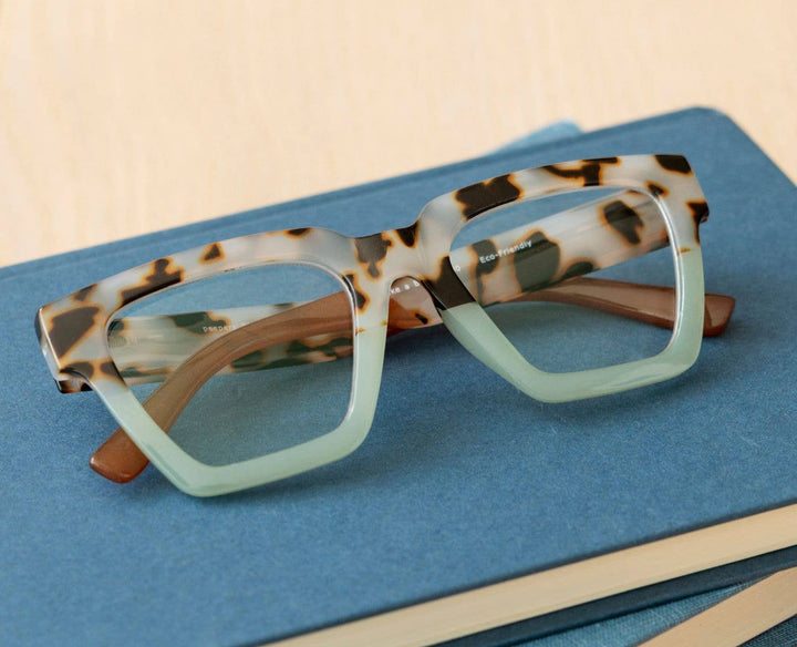 Take a Bow (Blue Light): Chai Tortoise/Green / Reading / 1.50