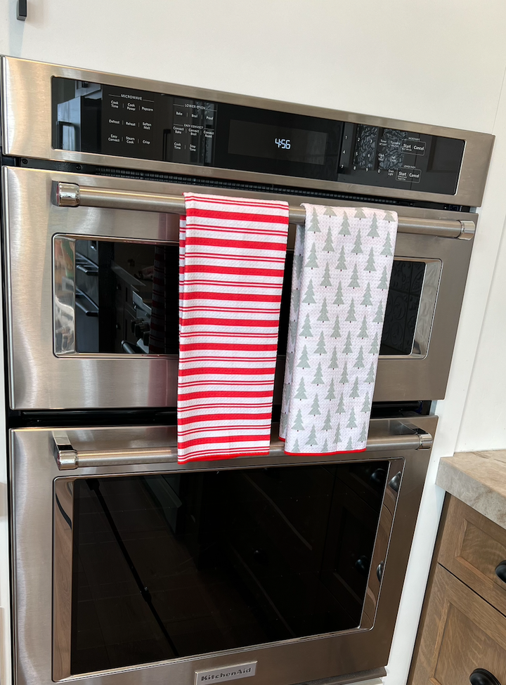 HOLIDAY Candy Cane Lane Kitchen Towel