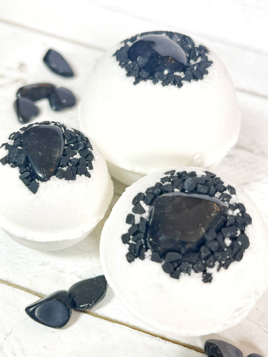 Obsidian &amp; Black Lava Salt Bath Bomb: Medium