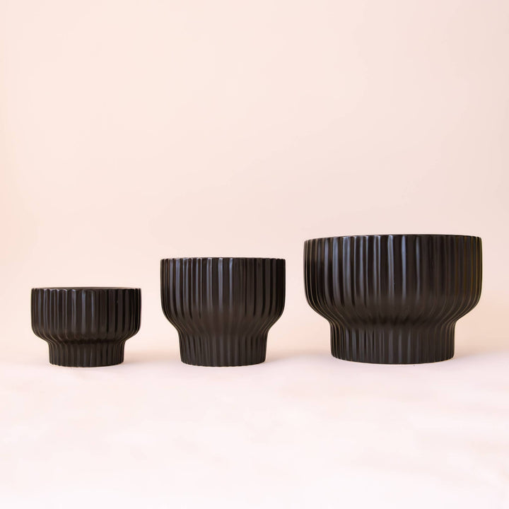 Presley Pedestal Planter - Black 4.5 inch