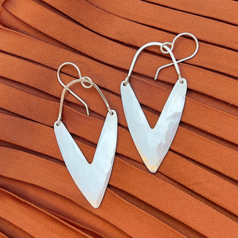 Handmade Vitality Earrings: Silver