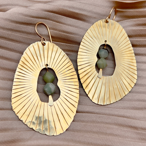 Handmade Illumination Earrings: Silver