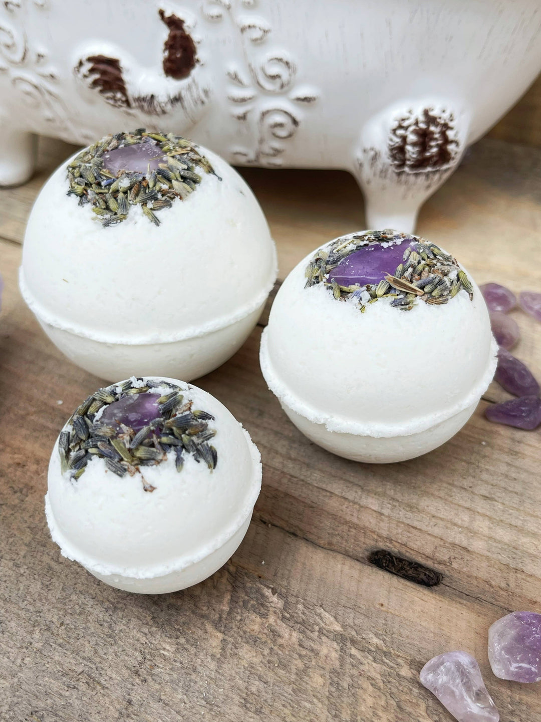 Amethyst &amp; Lavender Bath Bombs: Medium