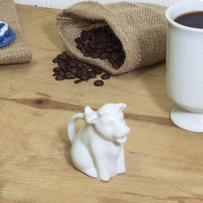 HIC Kitchen Mini Cow Creamer With Handle, 2oz