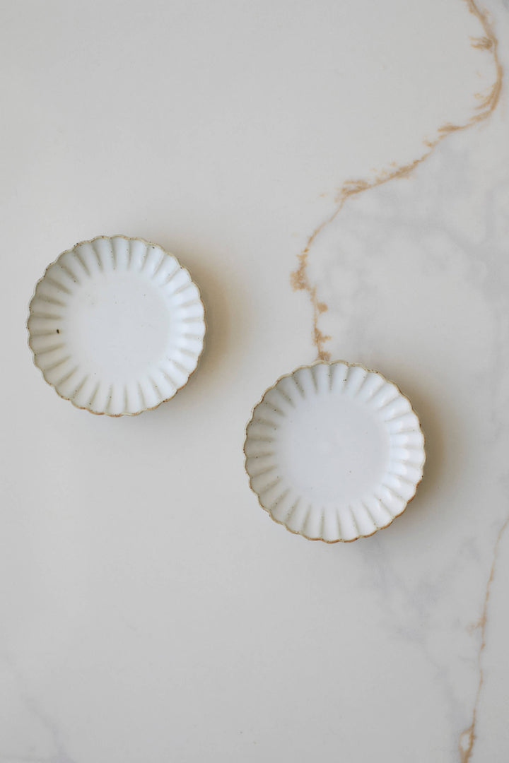 Small Scallop Edged Pinch Bowl