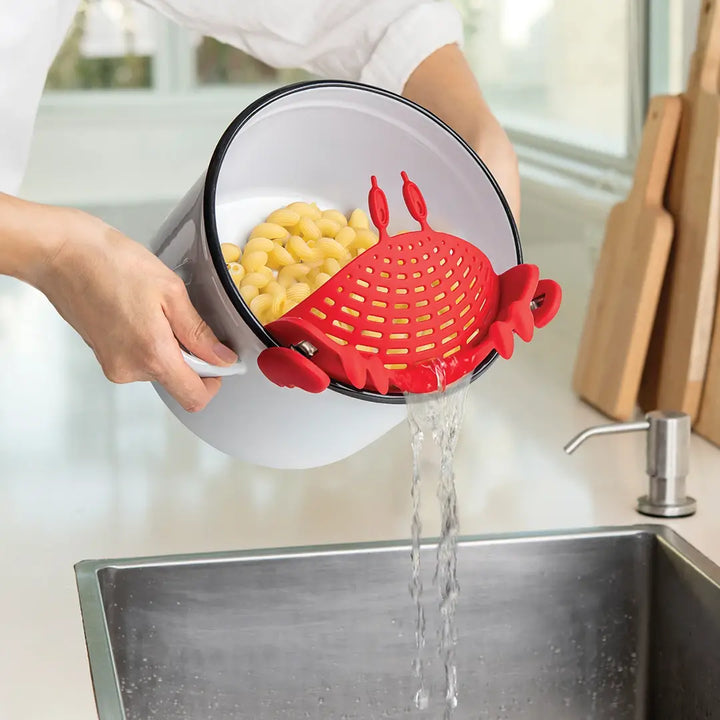Crabby Clip-On Strainer