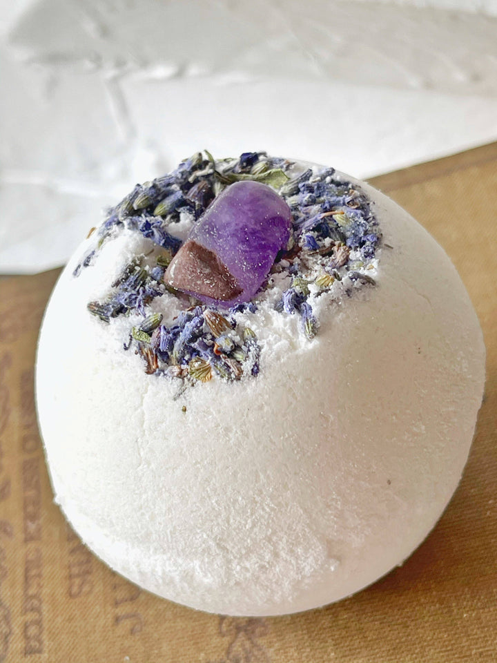 Amethyst &amp; Lavender Bath Bombs: Medium