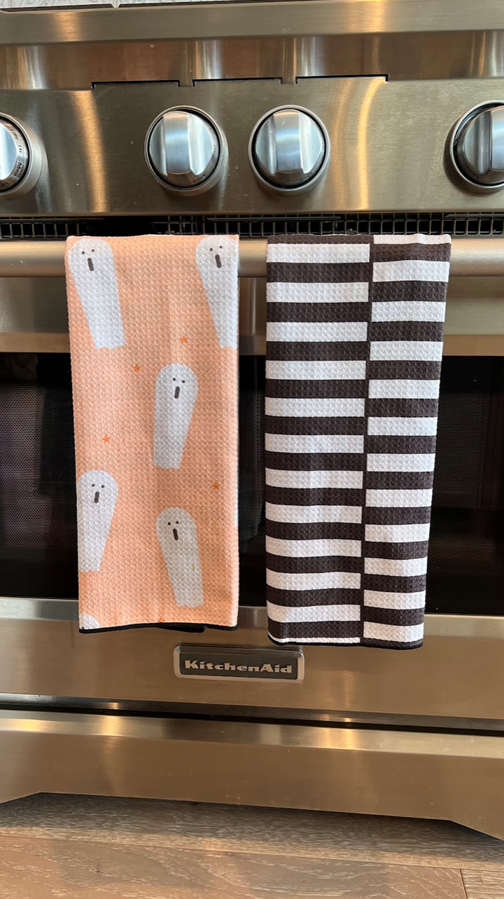 HALLOWEEN Spook Alley Kitchen Towel