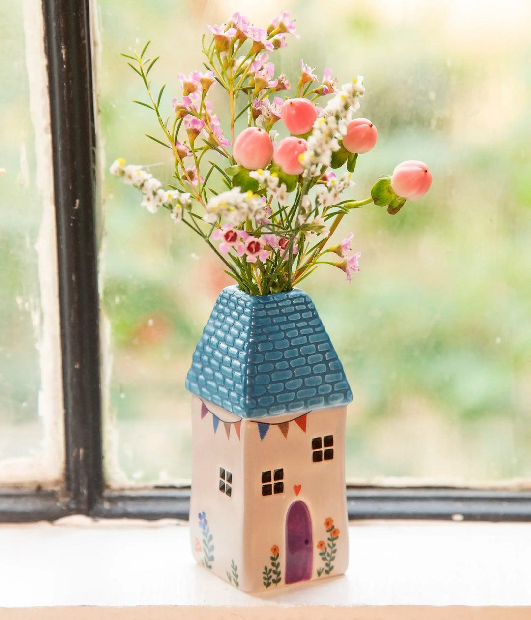 Cottage Bud Vase "Quaint Cottage"