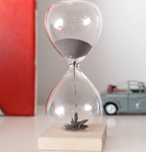 Magnetic Hourglass