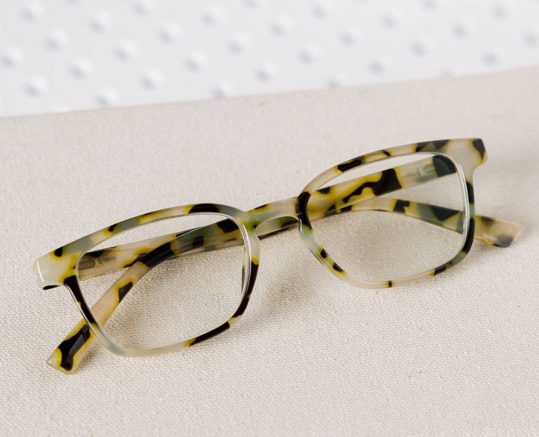 Jo (Blue Light): Light Green / Reading / 1.00