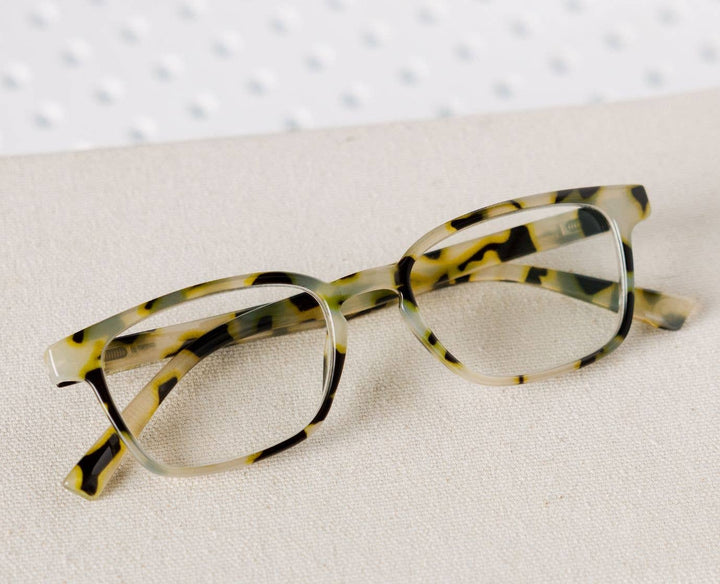 Jo (Blue Light): Light Green / Reading / 1.00