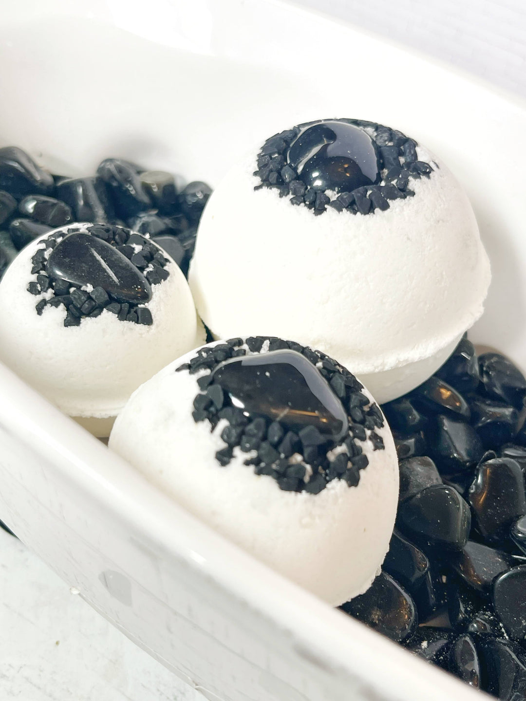 Obsidian &amp; Black Lava Salt Bath Bomb: Medium
