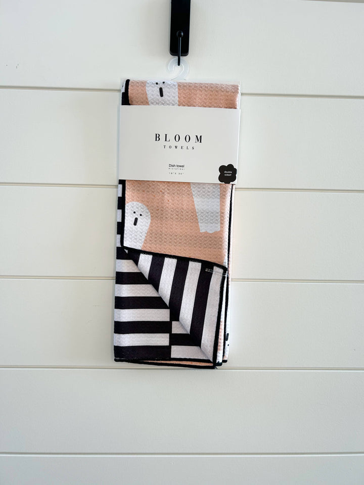 HALLOWEEN Spook Alley Kitchen Towel