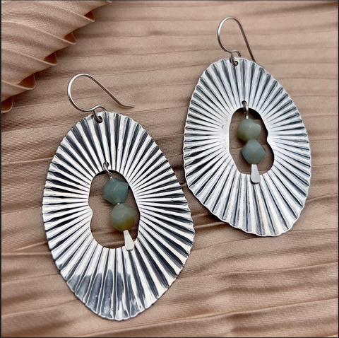 Handmade Illumination Earrings: Silver
