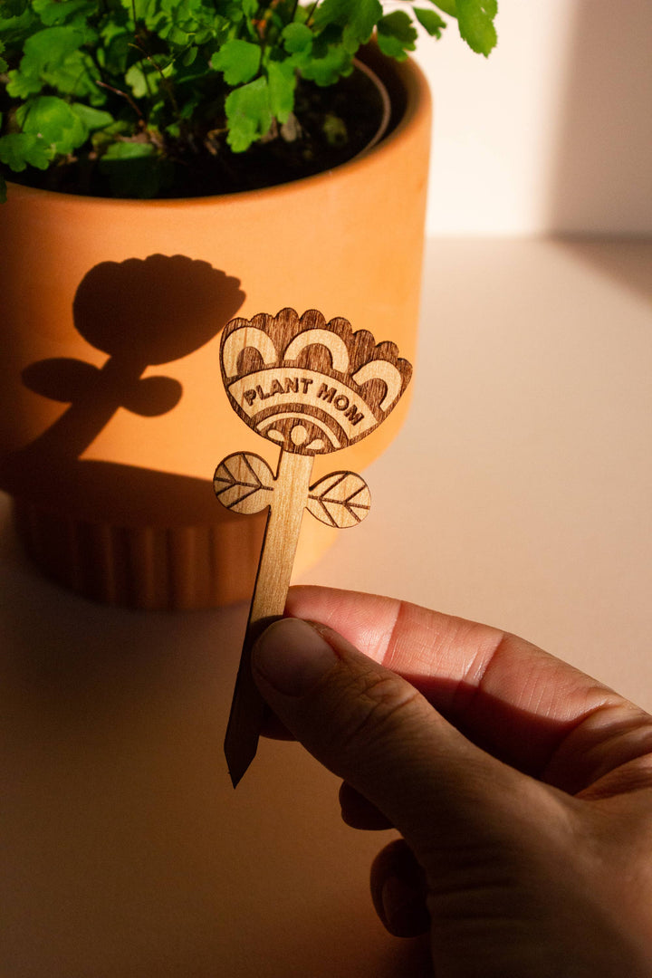 Plant Mom Wood Floral Plant Pick