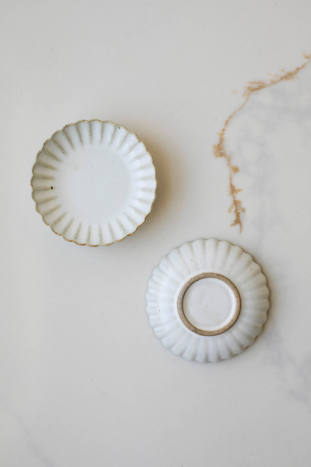 Small Scallop Edged Pinch Bowl