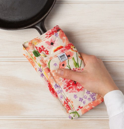 Classic Cottage Floral Potholder