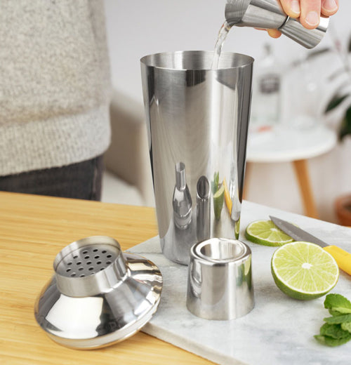 Retro Cocktail Shaker