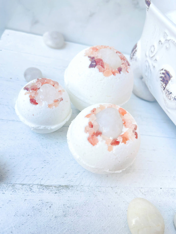 Quartz &amp; Pink Himalayan Salt Bath Bomb: Medium