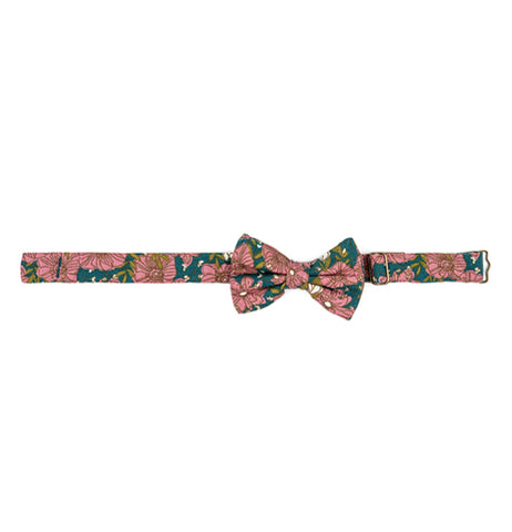 This is a child-sized green clip-on bow tie designed pink roses.