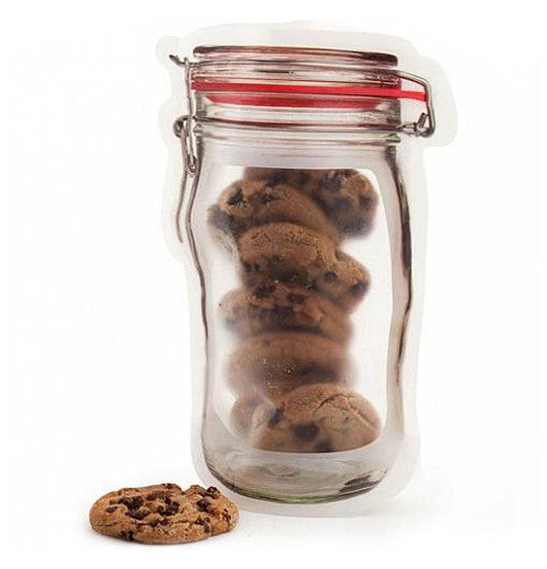 Cookies stacked inside the Medium size bag.