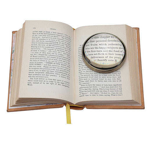 Round Magnifying Glass