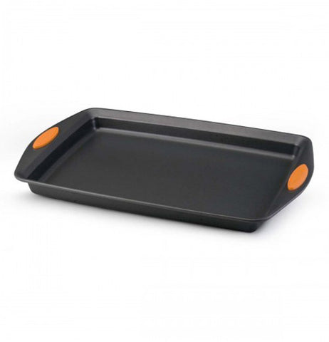 Black cookie sheet with a orange on both handles.