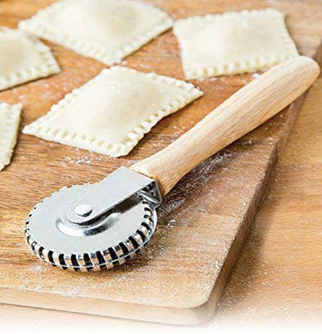 Pastry Crimper – Little Red Hen - Main Image