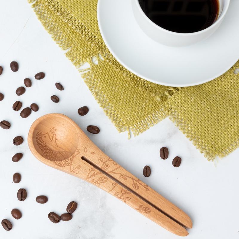 "Woodland" Coffee Scoop and Clip, Solid Beechwood