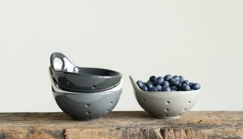 Stoneware Berry Bowl with Handle