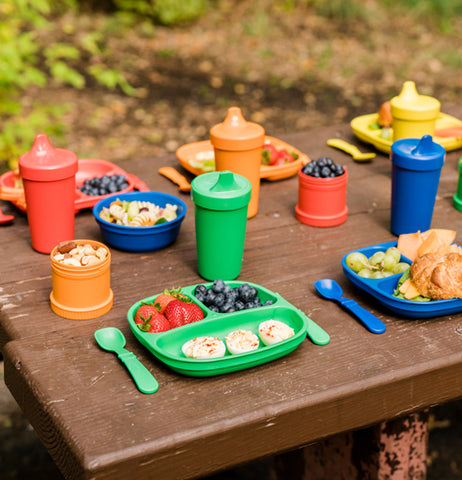 The "Primary" Spill Proof Cups comes in color of green, blue, red, orange, and yellow, and it's fabulous for other eating sets on the picnic table. 