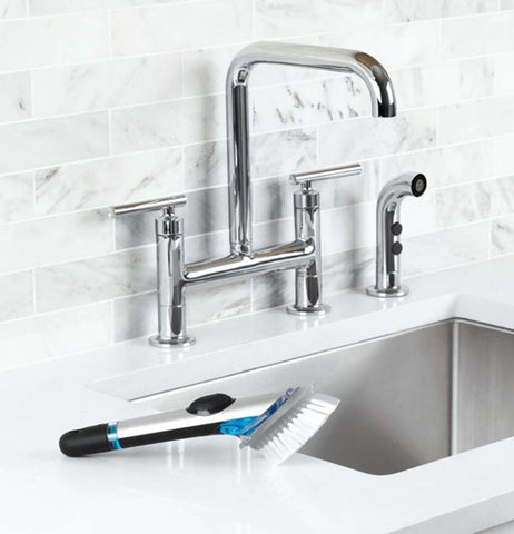 Steel-Dispensing Dish Brush